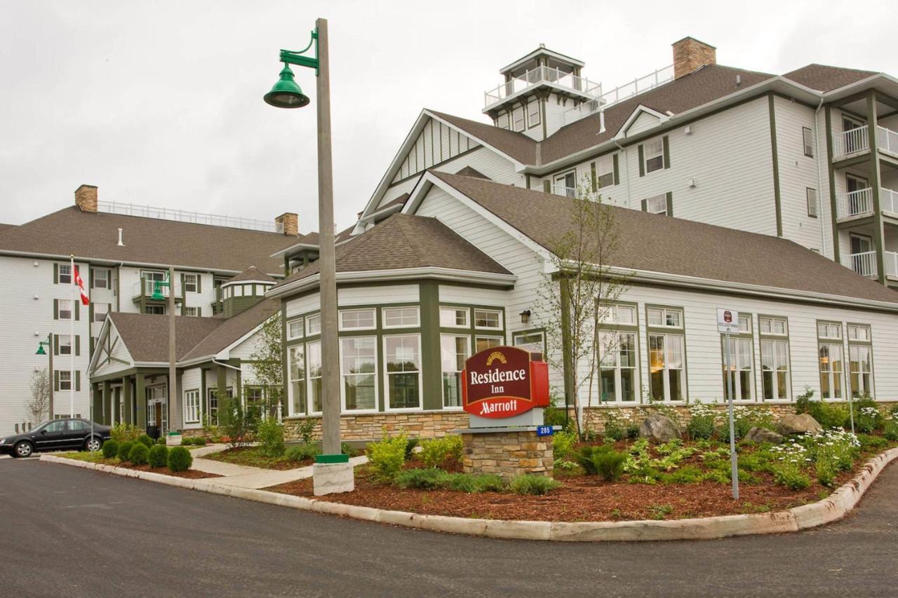 By Marriott Muskoka Wharf