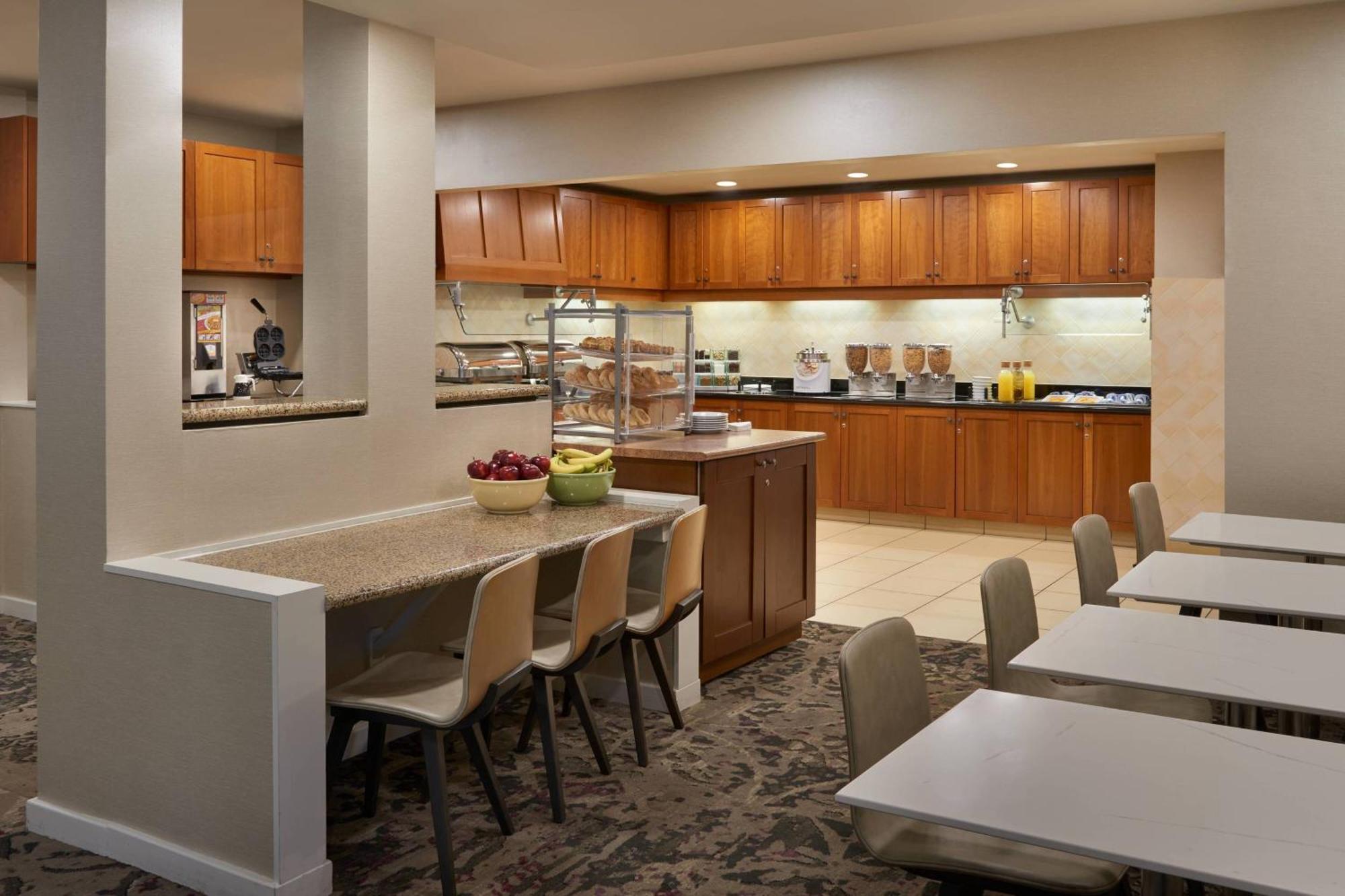 Hotel By Marriott Muskoka Wharf Gravenhurst