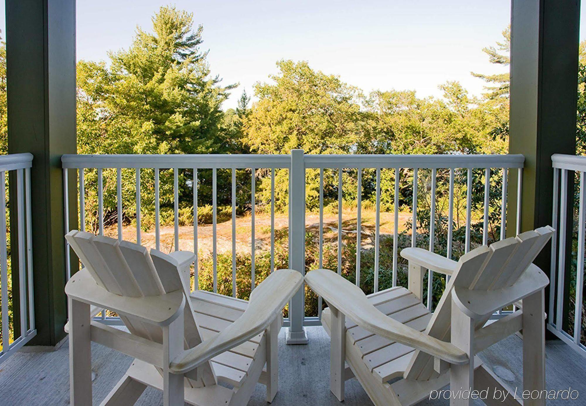 By Marriott Muskoka Wharf 3*