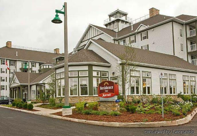 By Marriott Muskoka Wharf Hotel Gravenhurst