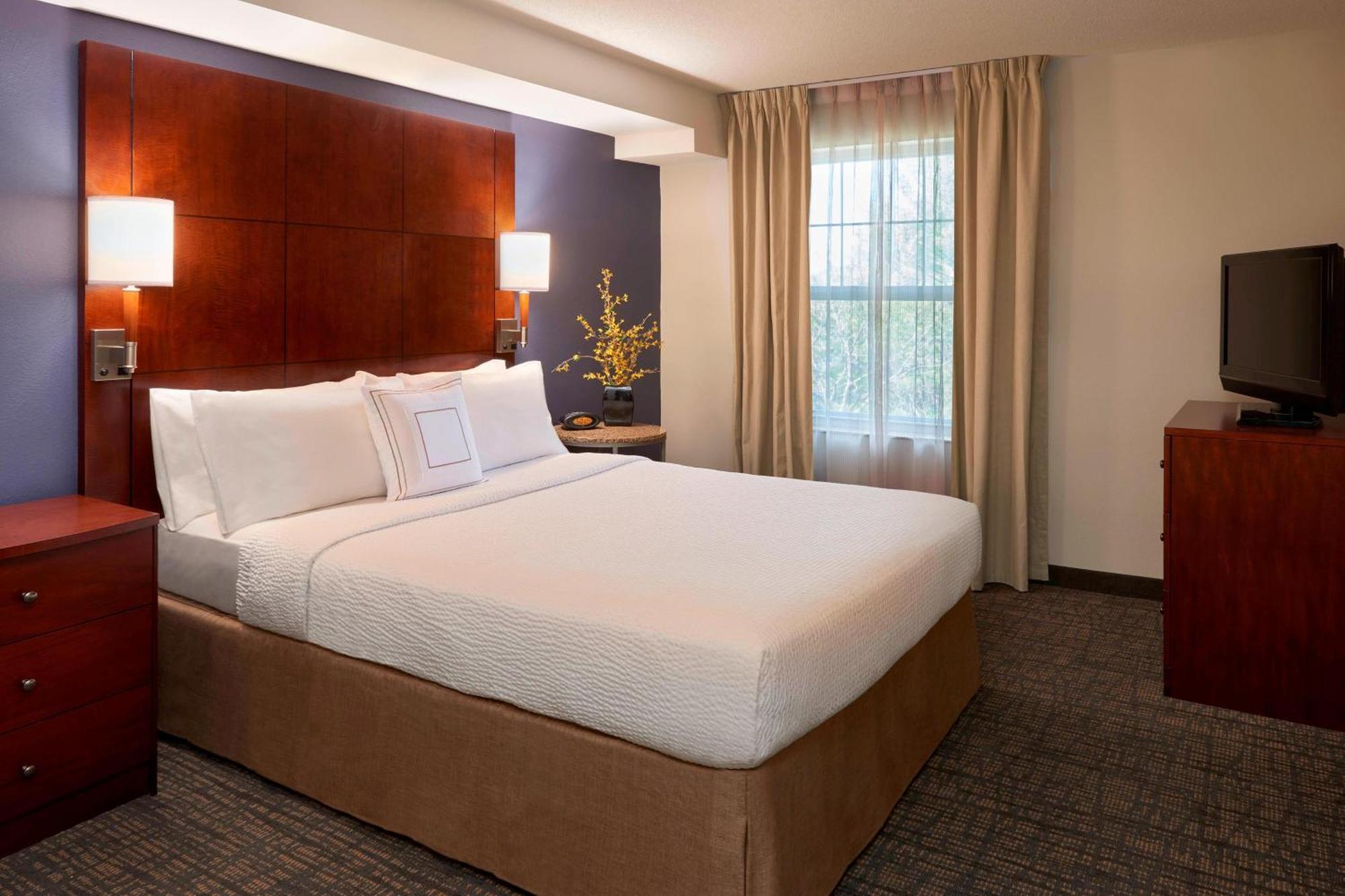 Hotel By Marriott Muskoka Wharf Gravenhurst