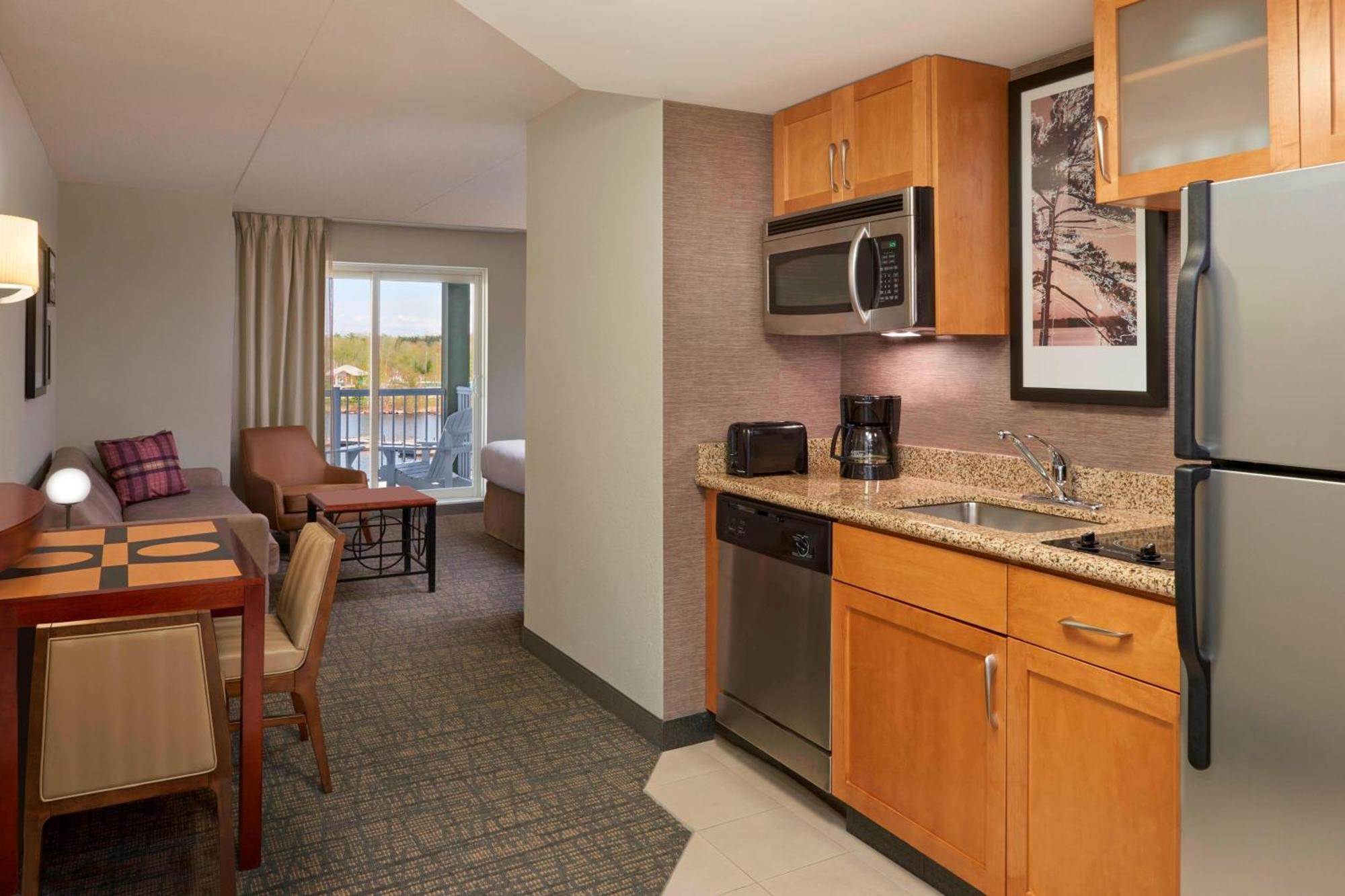 Hotel By Marriott Muskoka Wharf Gravenhurst